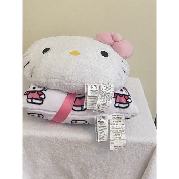 Hello Kitty Super Soft Decorative Pillows - 2/pk (NEW) - Picture 5 of 5